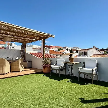 Casa Do Castelo By Coral Silves